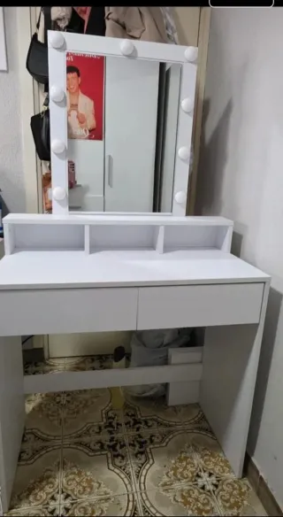 Tocador Blanco con Espejo y Luces LED