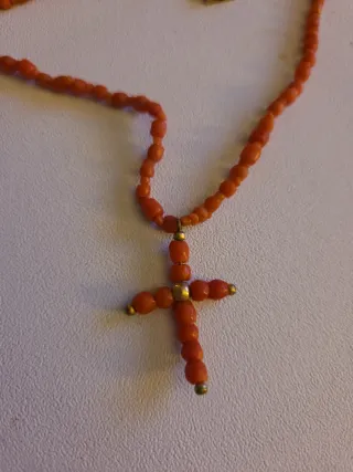 Collar Cruz Coral y Oro S. XIX