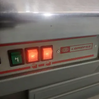 Nevera expositora refrigerada