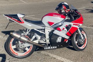 Yamaha R6 1999  En perfecto estado.
