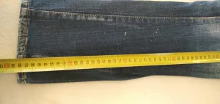 Pantalón Dsquared2 desgastado.