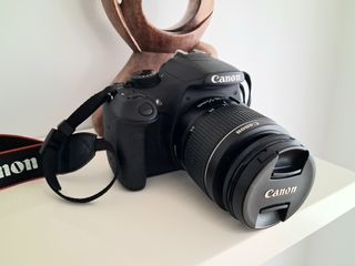 Cámara Canon EOS 1200D Negra