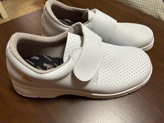 Zapatos Dian 1805-LM Sanitarios Hostelería Blancos
