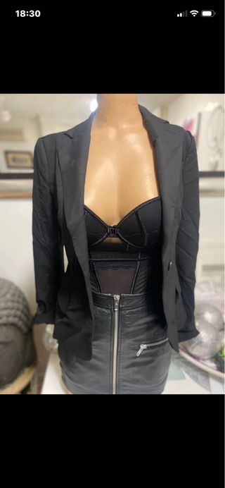 Falda de piel con cremallera suave