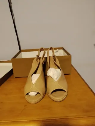 Zapatos GLO Talla 37 Color Beige