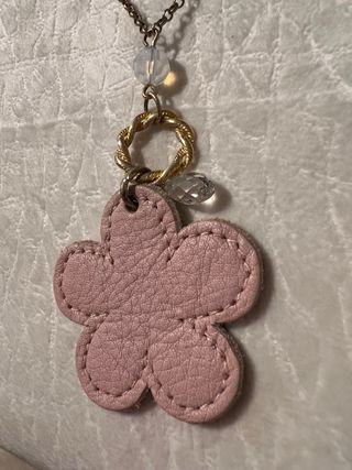 Collar boho flor rosa bisutería artesanal