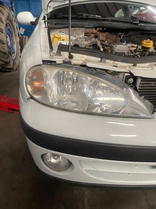 Pilotos Delanteros Renault Megane 1