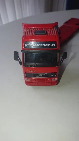Camión Volvo FH 16 LOWBOY es 1/50 de Joal