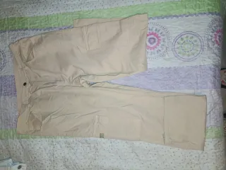 Pantalones cargo caballero beige