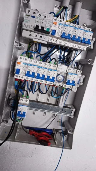 Electricista económico