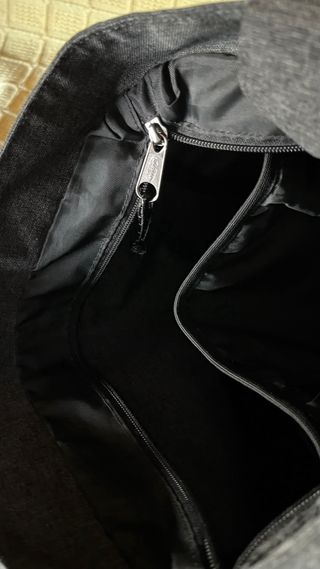 Bolso Tote / Bandolera Eastpak Gris