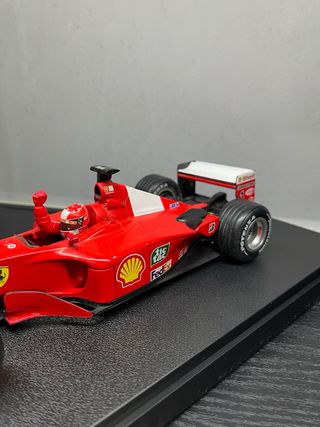Ferrari F2001 M. Schumacher 1/18 Hot Wheels
