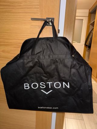 Traje Boston