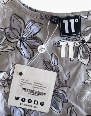 Talla M / L. Crop Top estampado ELEVEN DEGREES