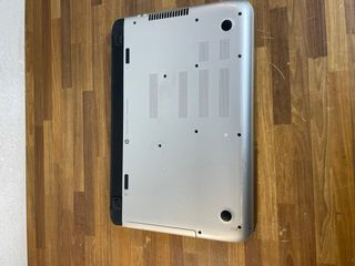 HP Pavilion 15-p034nl laptop ￼