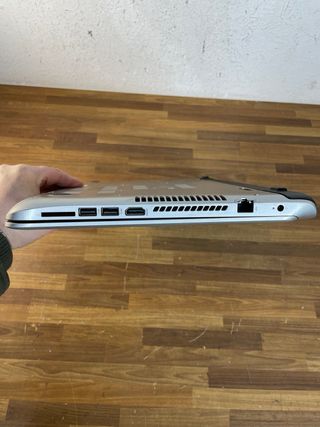 HP Pavilion 15-p034nl laptop ￼
