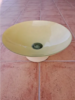 Ensaladera decorativa amarilla y verde