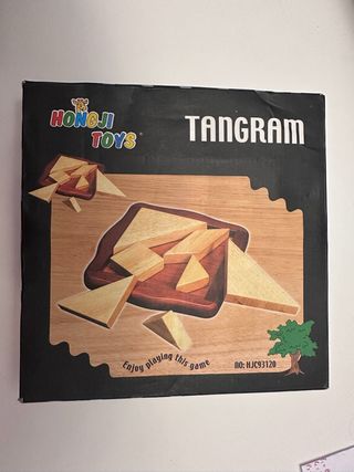 Juego Tangram de Madera en color negro.Hongji Toys