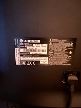 Televisión LG 43 Plata/Negro