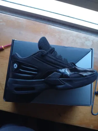 Jordan Max Aura 6 Nero