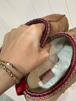 Zuecos UGG Tazz II Talla 39 muy buen estado.