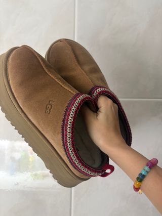 Zuecos UGG Tazz II Talla 39 muy buen estado.