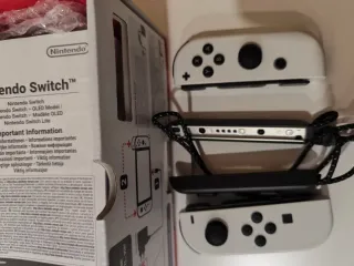 Nintendo Switch OLED + 3 Jogos