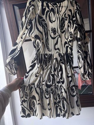 Vestido H&M estampado floral talla M