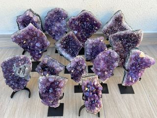 Lote 14 Amatista con Peana 26,193 kg