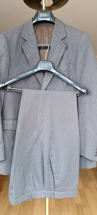 Traje Caballero Marrón Raya Completo