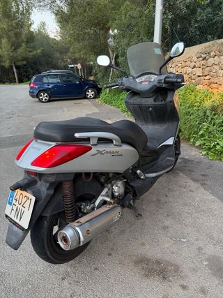 Yamaha Xmax 250