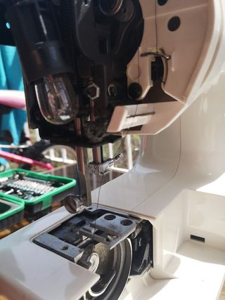 Mecànic de màquines de cosir / Tecnico de Maquinas