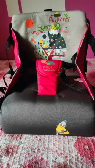 Preciosa trona portátil Tuc Tuc