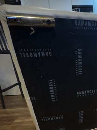 Puf de piel blanco 77x77cm