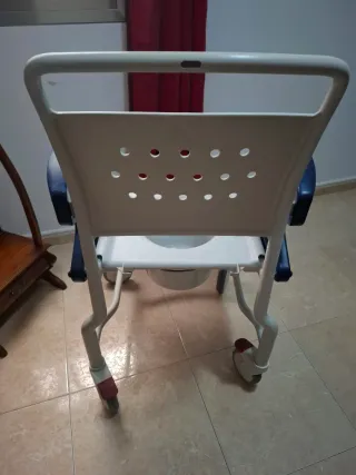 Silla de ducha inodoro ruedas 1 semana de uso