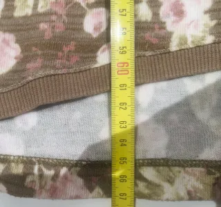 Camiseta floral manga larga