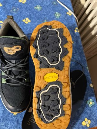 Botas New Balance Fresh Foam Gore-Tex Talla 42