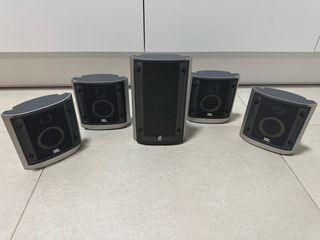 Altavoces JBL Negro y Plateado