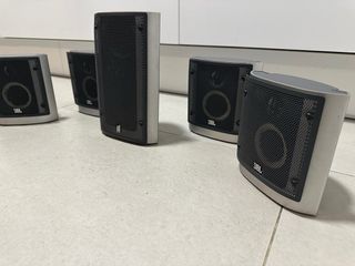 Altavoces JBL Negro y Plateado