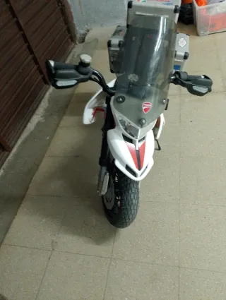 Moto Ducati Niños