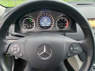 Mercedes-Benz Clase C 2010