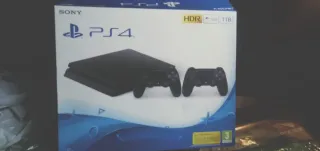 Caja PS4 (PlayStation 4) 1TB HDR