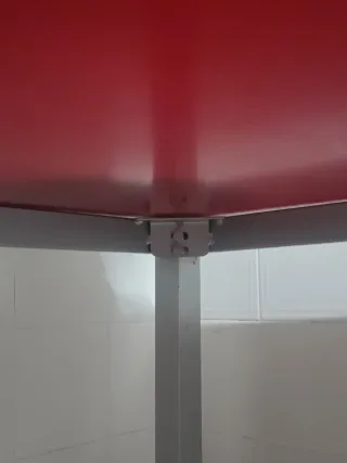 Mesa de cocina cristal y aluminio