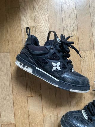 Scarpe Footkorner nere