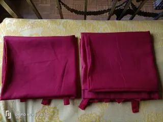 2 Cortinas Ikea Rojas