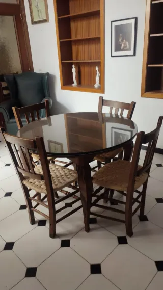 Mesa camilla redonda cristal y 4 sillas