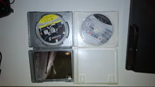Consola PS3 Negra + 2 Juegos + Mando