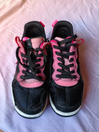 Zapatillas Nike Negras y Rosas