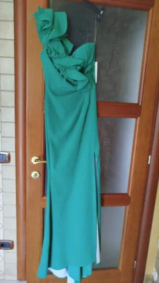 Abito da cerimonia verde