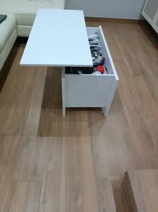 Mesa de centro elevable blanca